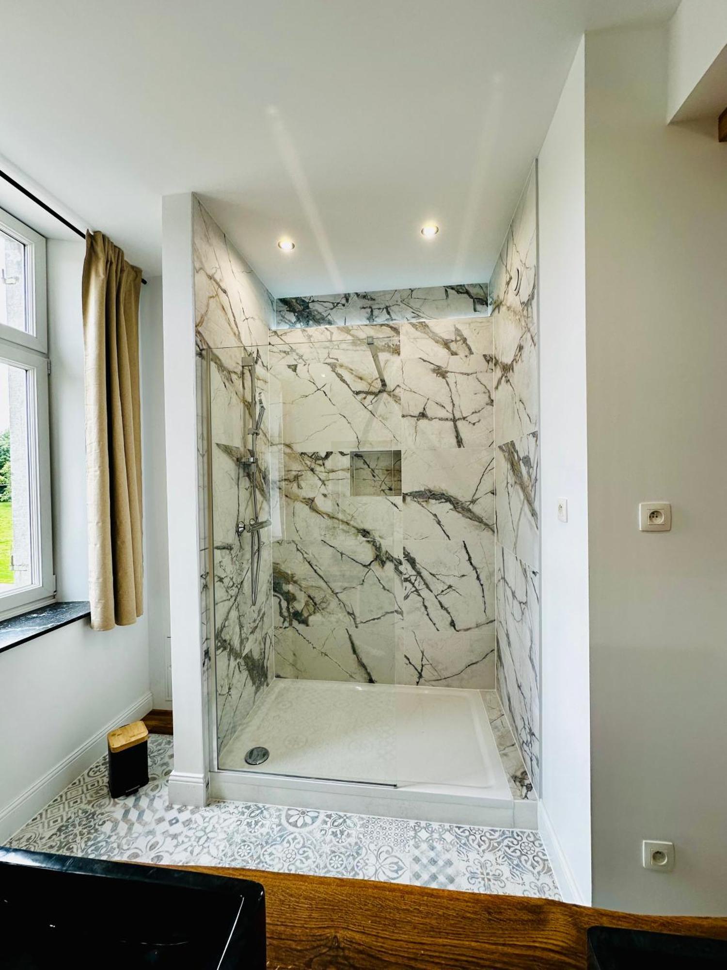 De Luxe Au Chateau 105 Homestay Tinlot