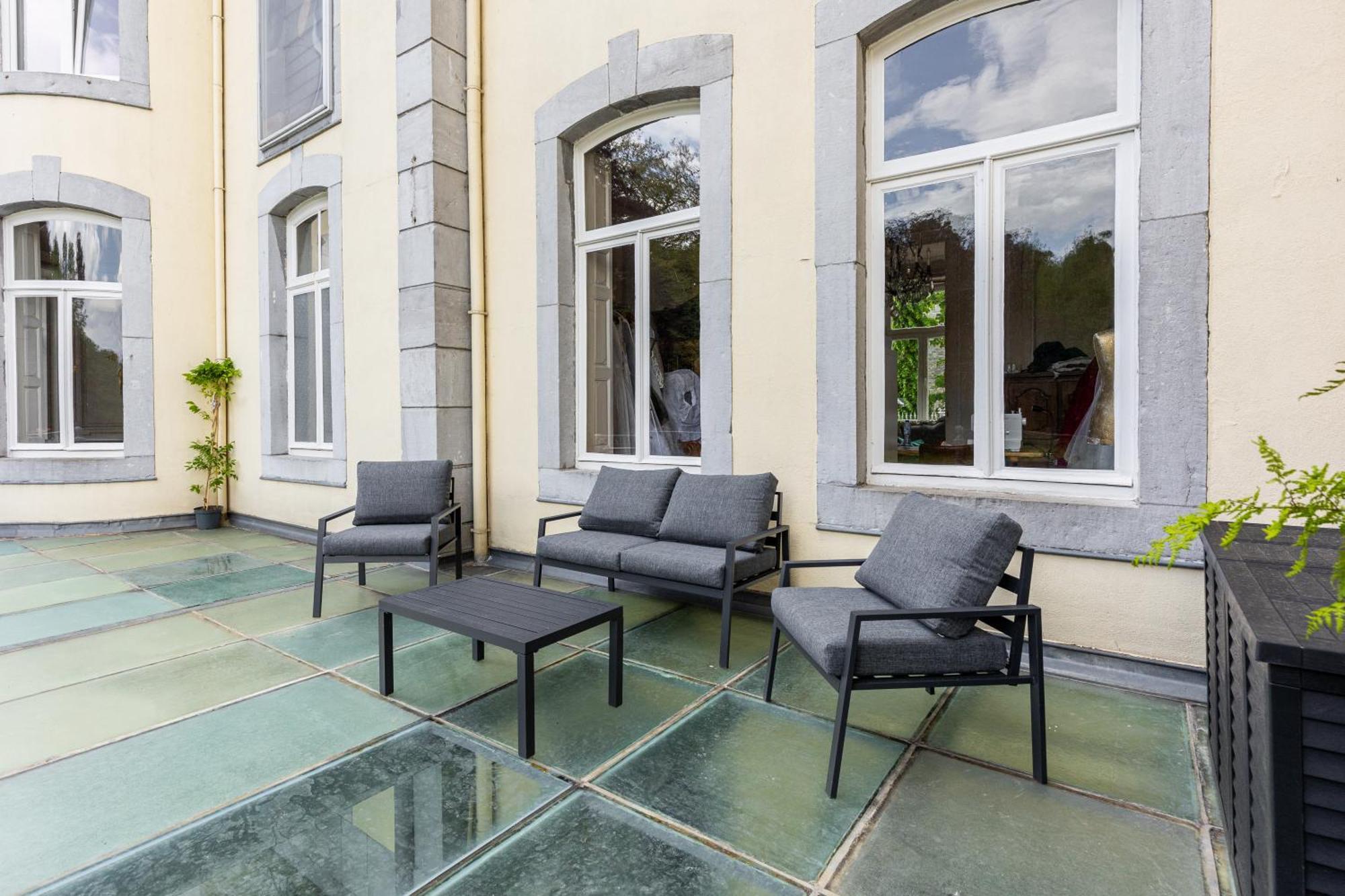 De Luxe Au Chateau 105 Homestay Tinlot