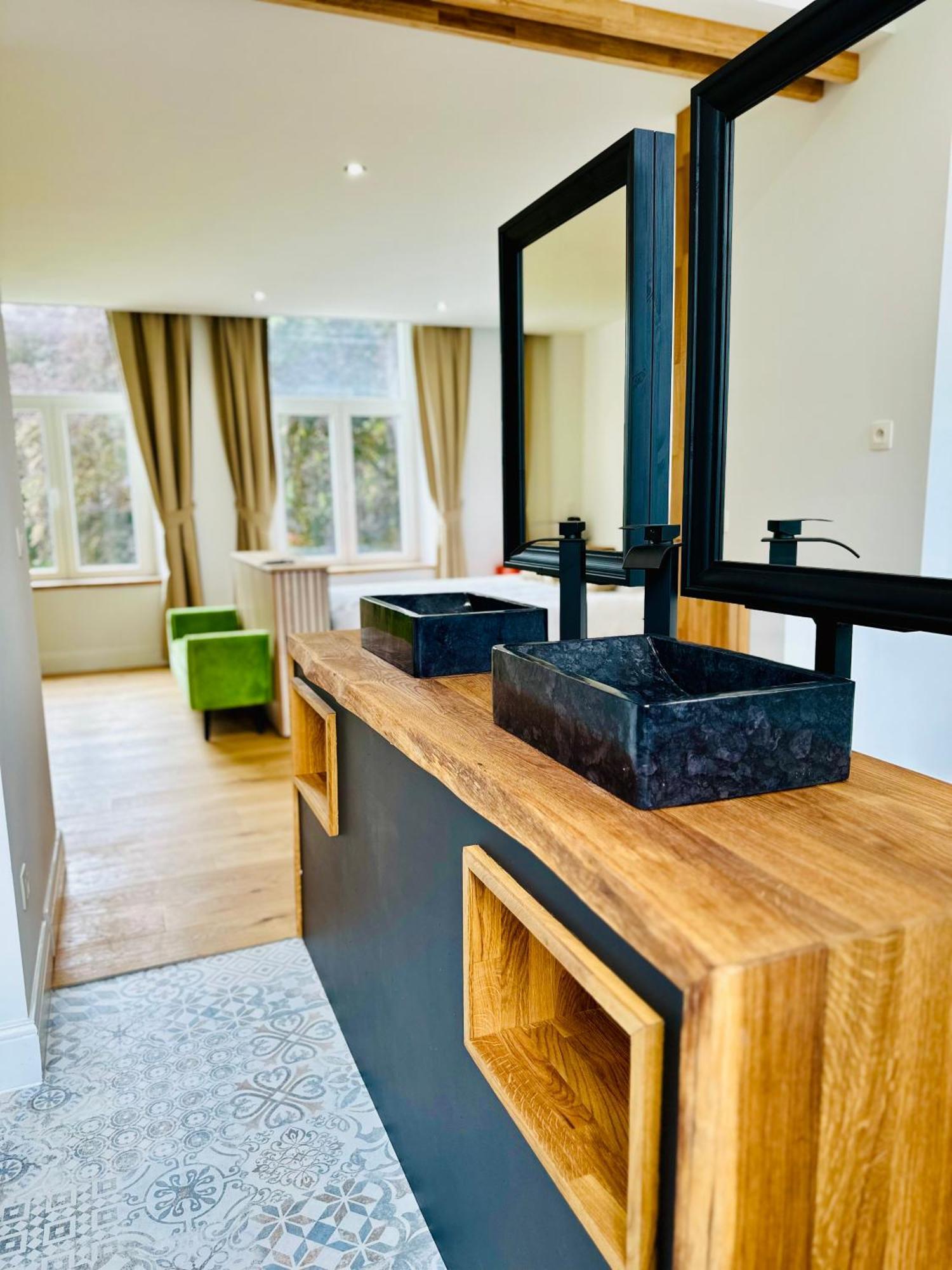 Homestay De Luxe Au Chateau 105 Tinlot